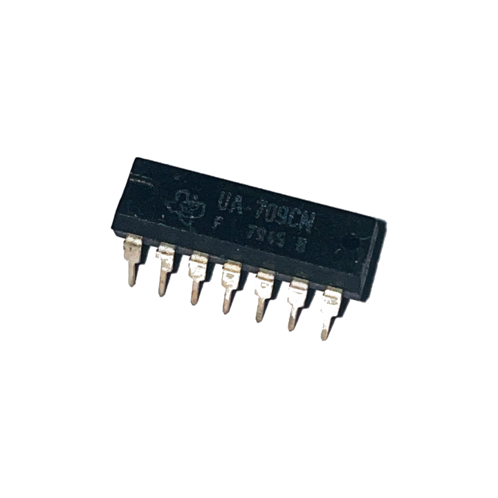 UA709CN --- LM709CN